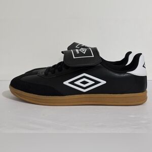 Umbro Black and White Sneakers with Gum Sole